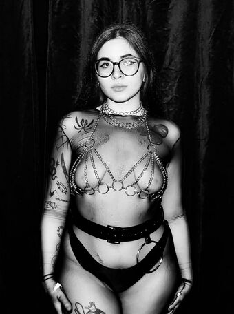 ineliide Nakenläckor OnlyFans Foto 2
