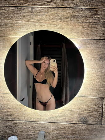 irismrt Nakenläckor OnlyFans Foto 1