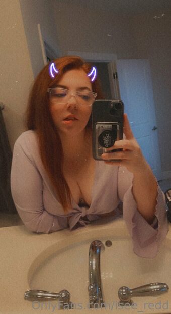 isee_redd Nakenläckor OnlyFans Foto 39