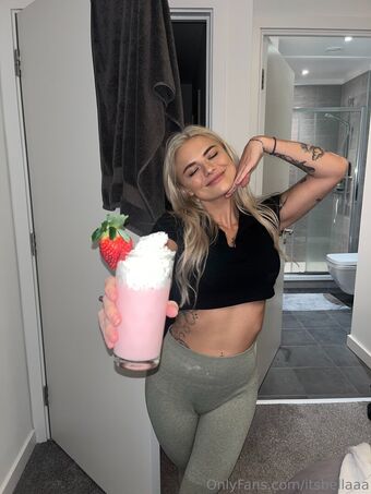 itsbellaaa Nakenläckor OnlyFans Foto 30