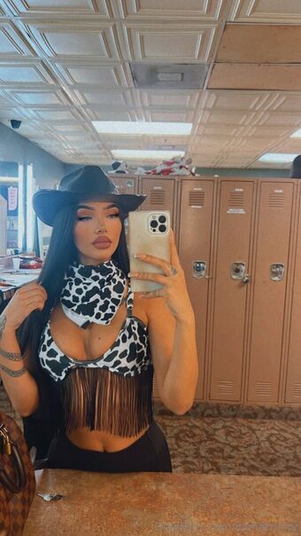 itsmetrinity Nakenläckor OnlyFans Foto 18