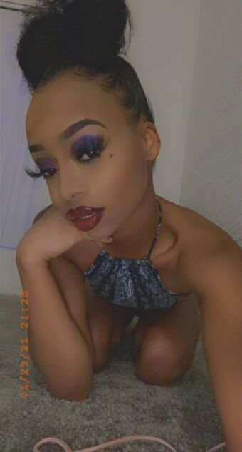 itsonlyitty Nakenläckor OnlyFans Foto 1
