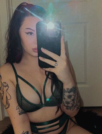 itssnowwhite Nakenläckor OnlyFans Foto 3