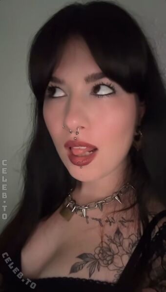 Itznataly Nakenläckor OnlyFans Foto 32