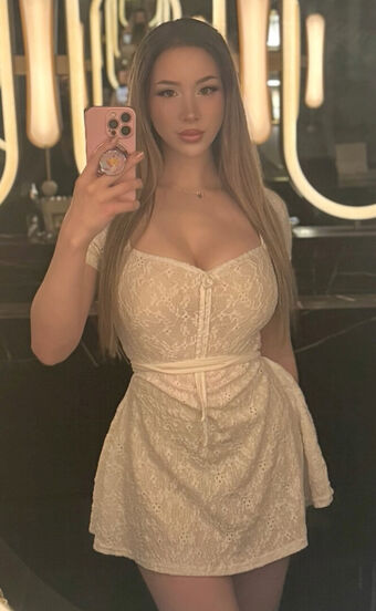 Izzy G Nakenläckor OnlyFans Foto 217