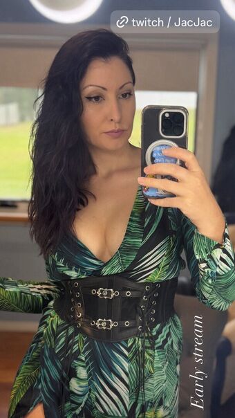 JacJac Nakenläckor OnlyFans Foto 17