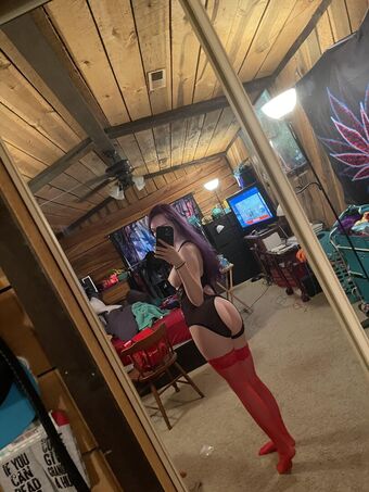 jadeuchiha Nakenläckor OnlyFans Foto 5