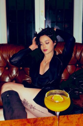 JadeyAnh Nakenläckor OnlyFans Foto 149