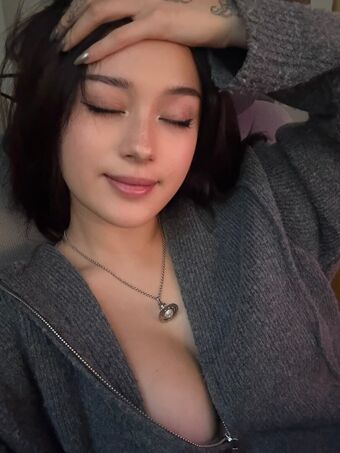 JadeyAnh Nakenläckor OnlyFans Foto 151