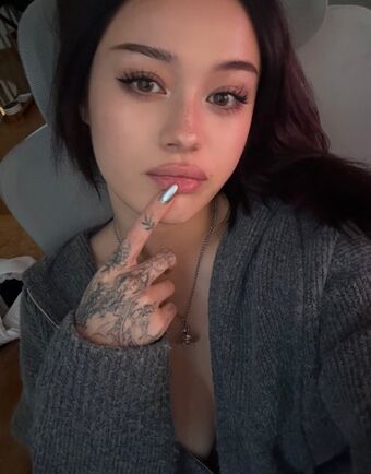 JadeyAnh Nakenläckor OnlyFans Foto 152