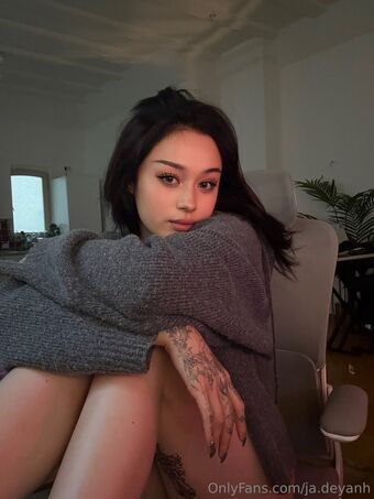 JadeyAnh Nakenläckor OnlyFans Foto 157