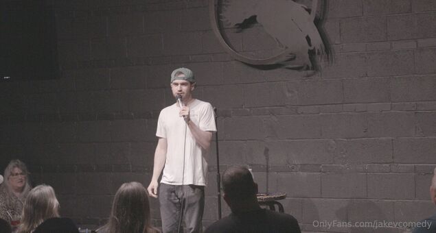jakevcomedy Nakenläckor OnlyFans Foto 2