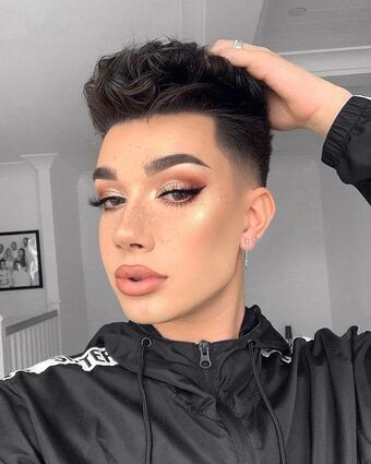 jamescharles Nakenläckor OnlyFans Foto 20