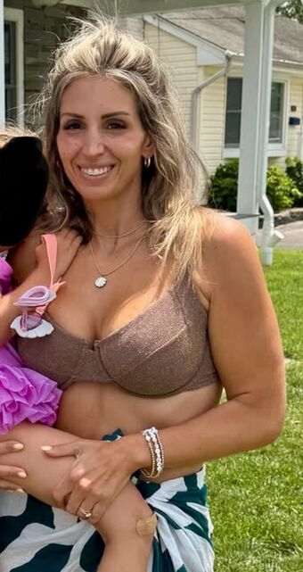 Janie Ippolito Nakenläckor OnlyFans Foto 24