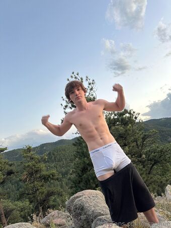 jeradfree Nakenläckor OnlyFans Foto 12