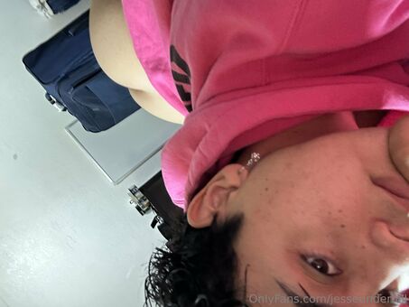 jesseunderhill Nakenläckor OnlyFans Foto 9