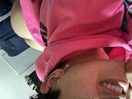 jesseunderhill Nakenläckor OnlyFans Foto 10