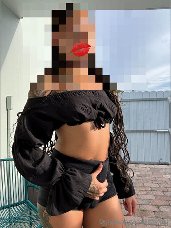 jizzyjasi Nakenläckor OnlyFans Foto 55