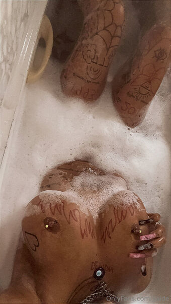 jjaide Nakenläckor OnlyFans Foto 33