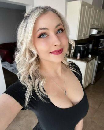 Jujube Nakenläckor OnlyFans Foto 2