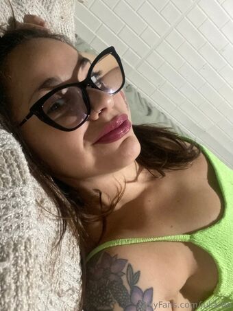 julia-be Nakenläckor OnlyFans Foto 2
