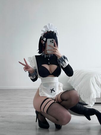 Julia Majch | Shieru Nakenläckor OnlyFans Foto 11