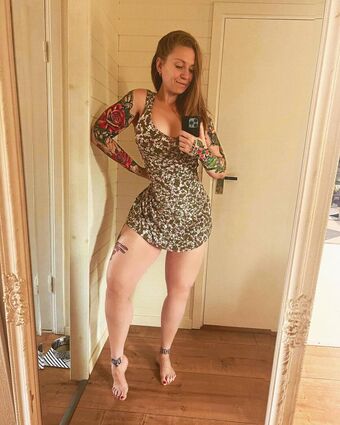Julia Pling Nakenläckor OnlyFans Foto 40