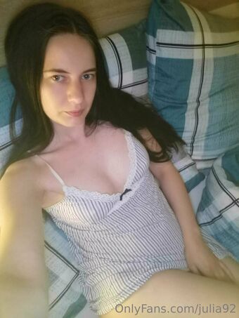 julia92 Nakenläckor OnlyFans Foto 8