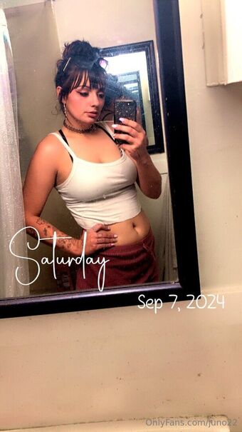 juno22 Nakenläckor OnlyFans Foto 7