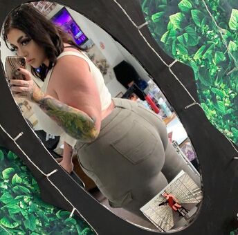 Kalgirl-up Nakenläckor OnlyFans Foto 16