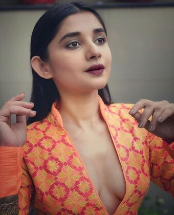Kanika Mann Nakenläckor OnlyFans Foto 10