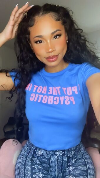 KarelessKitty Nakenläckor OnlyFans Foto 12