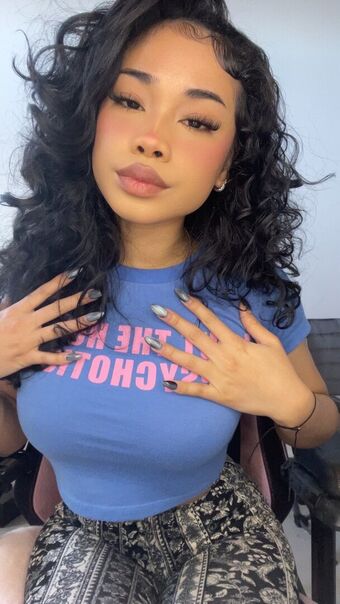 KarelessKitty Nakenläckor OnlyFans Foto 20