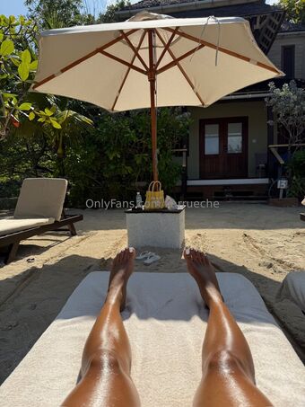 Karrueche Nakenläckor OnlyFans Foto 97