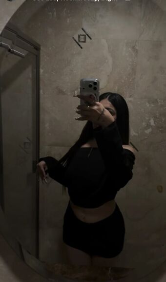 Kassandra Nakenläckor OnlyFans Foto 24