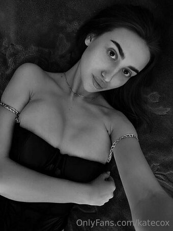 katecox Nakenläckor OnlyFans Foto 31