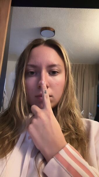 KateV Nakenläckor OnlyFans Foto 3