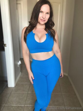 Katsatease Nakenläckor OnlyFans Foto 66