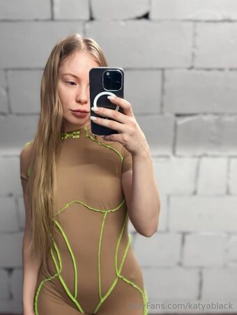 Katyablack Nakenläckor OnlyFans Foto 38