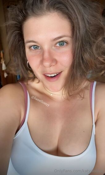 Katyablack Nakenläckor OnlyFans Foto 44