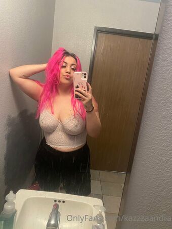 kazzzaandra Nakenläckor OnlyFans Foto 1