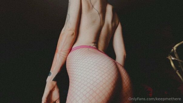 keepmethere Nakenläckor OnlyFans Foto 19