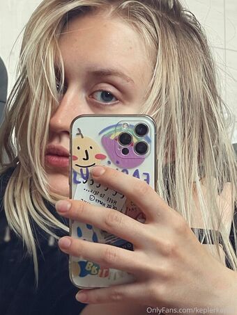 keplerkepler Nakenläckor OnlyFans Foto 17
