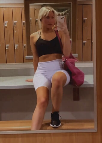 Kewitty Nakenläckor OnlyFans Foto 12