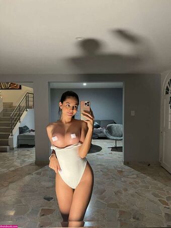 keylinvip Nakenläckor OnlyFans Foto 21