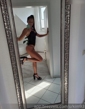Kim93 Nakenläckor OnlyFans Foto 5