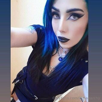 kimanarchy Nakenläckor OnlyFans Foto 5