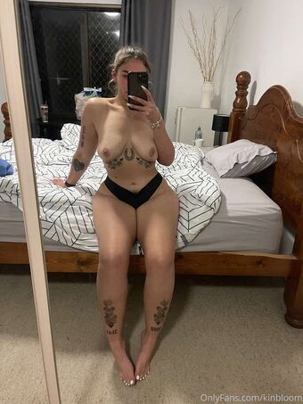kinbloom Nakenläckor OnlyFans Foto 26