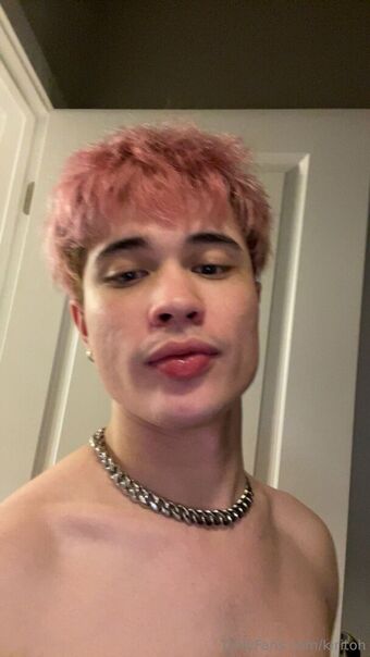 kiritoh Nakenläckor OnlyFans Foto 1