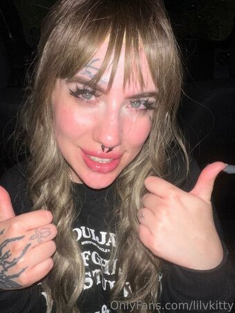 kittykityv Nakenläckor OnlyFans Foto 23